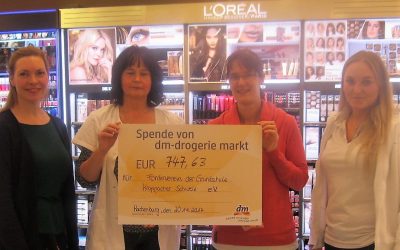 Giving-Friday-Spende für die Grundschule Kroppacher Schweiz